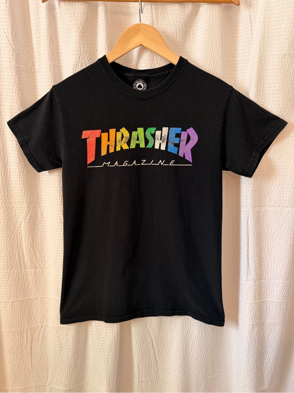 Thrasher Magazine Rainbow Logo Black Skate Graphic T-Shirt Small
